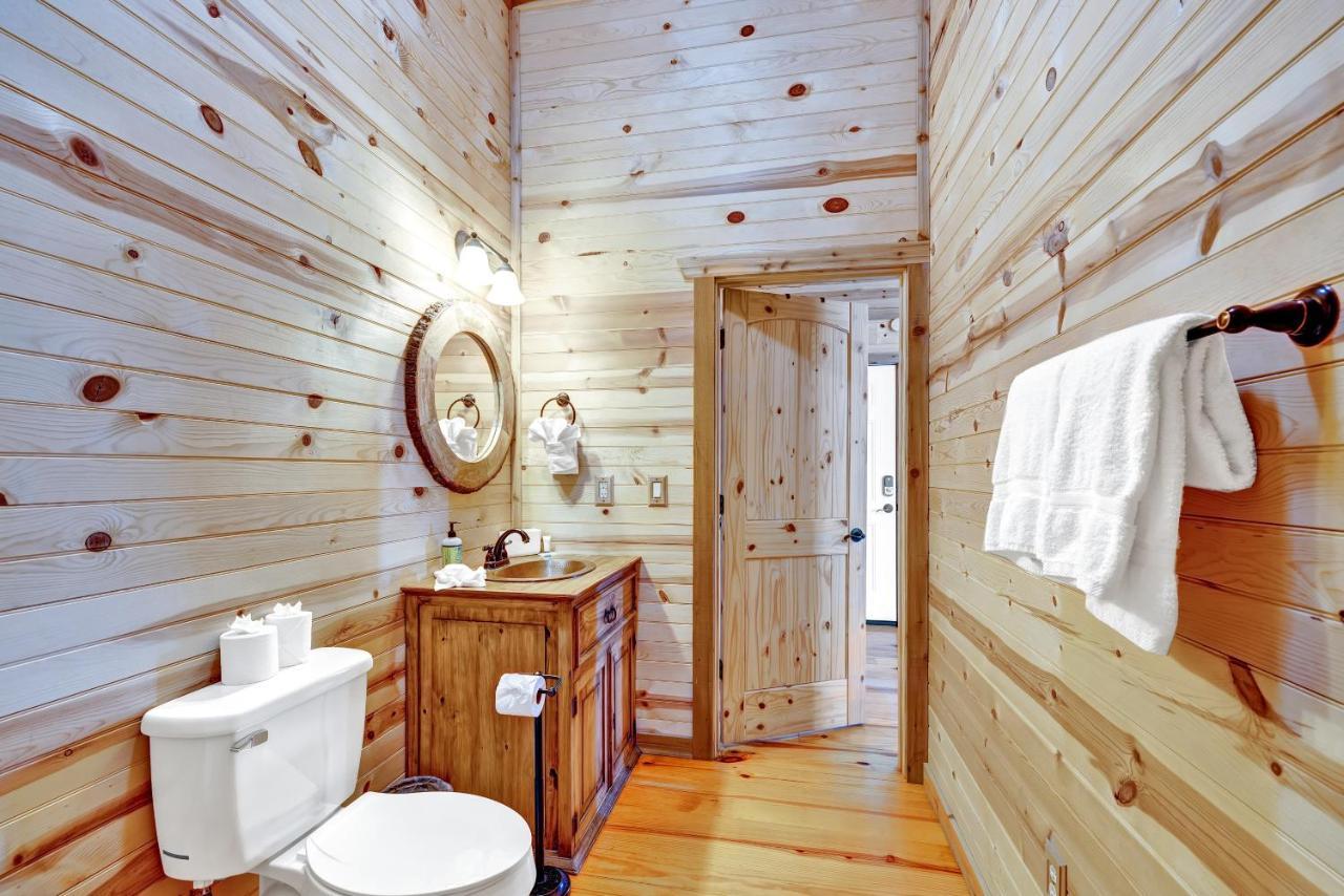 Rocky Ridge Cedar Cabin With Hot Tub & Amazing Views Crabapple Esterno foto