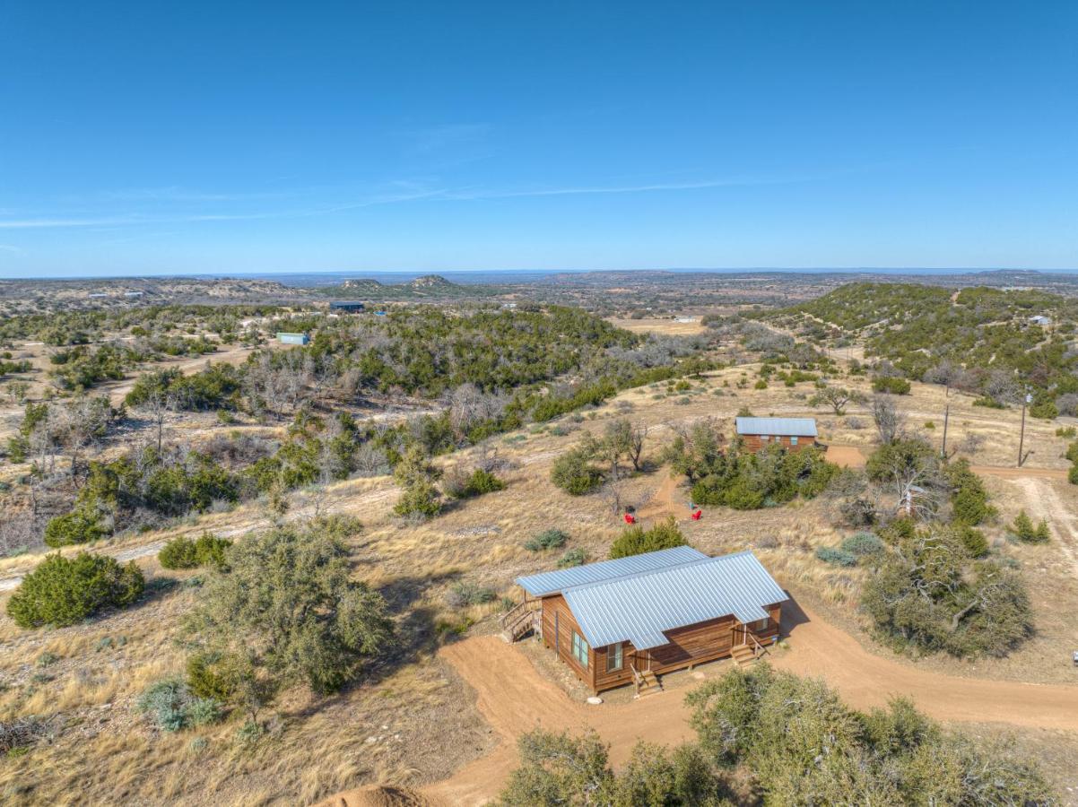 Rocky Ridge Cedar Cabin With Hot Tub & Amazing Views Crabapple Esterno foto